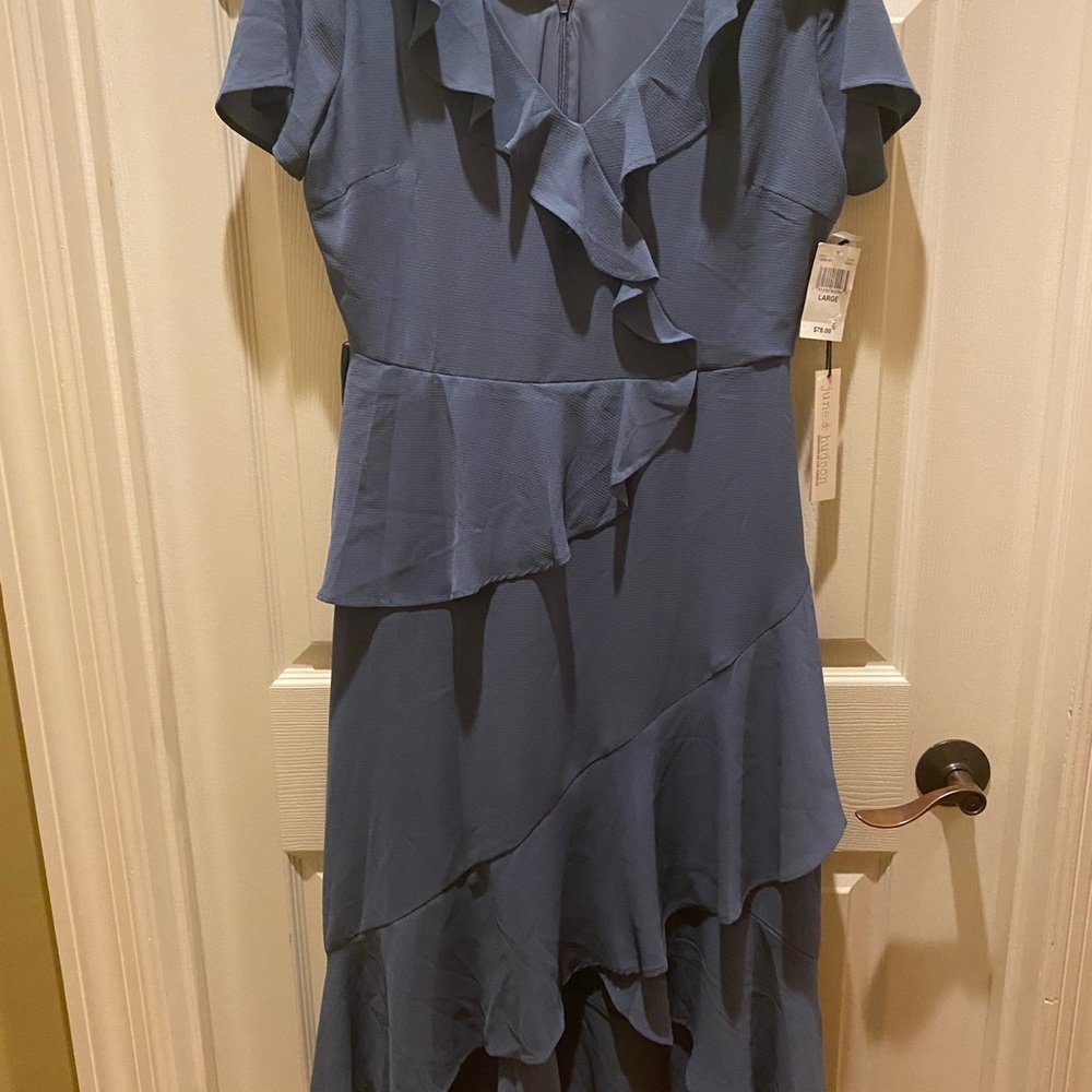 June & Hudson Slate Blue Shirred, Ruffled, Capped Sleeves Dress. Size L.